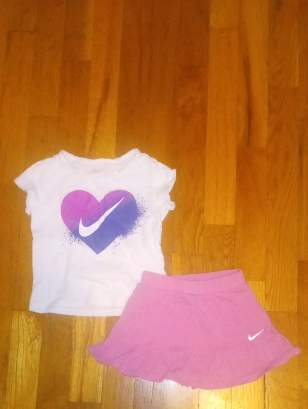 girls 18-24 month NIKE set, tshirt and skort